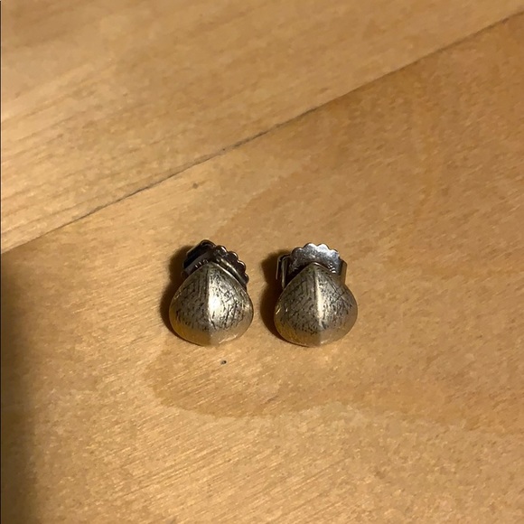 Lia Sophia 3 piece brushed gold coloured set - Picture 5 of 5